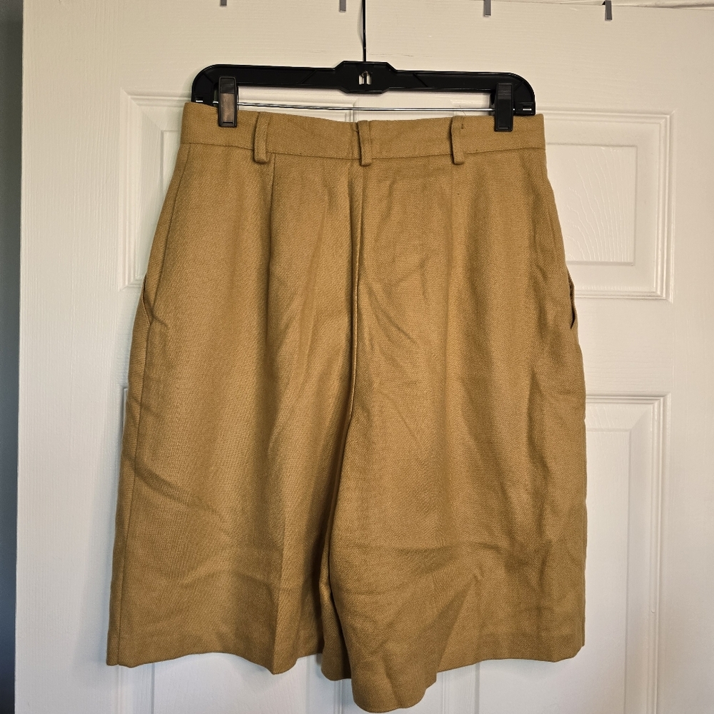 Claude Wool Shorts - Picture 2 of 4